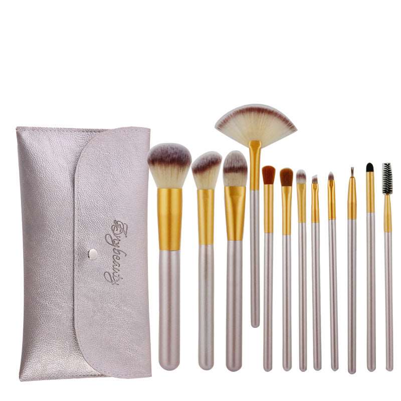 12 Creamy White Makeup Brush