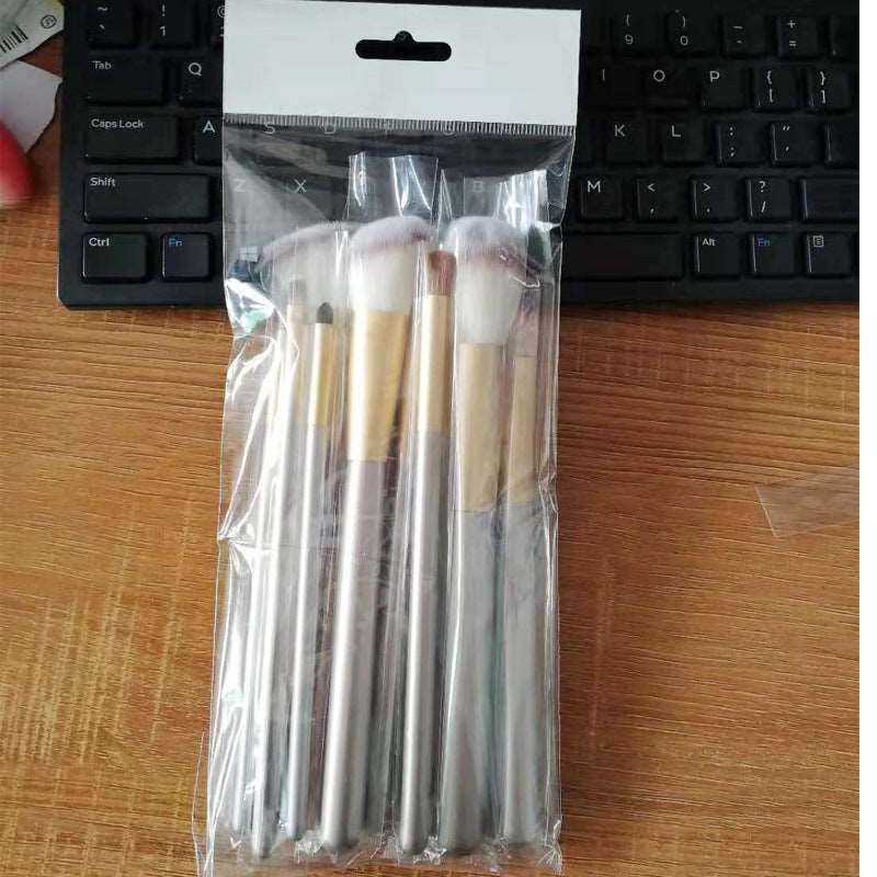 12 Creamy White Makeup Brush