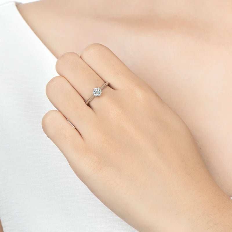 IOGOU Mosanite Diamond Rings for Women 0.5 Carat Engagement Round Cut Solitaire Ring Real 925 Sterling Silver Wholesale Jewelry - Xprespick